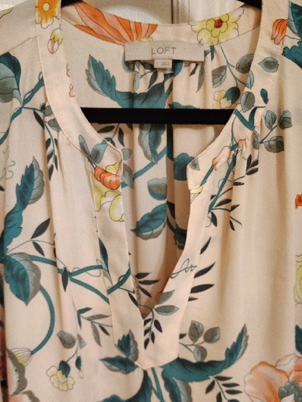 LOFT Cream Floral V-Neck Blouse with Teal and Orange Accents - Picture 5 of 7